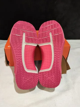 T. 42 Zapatillas W Nike Metcon 9