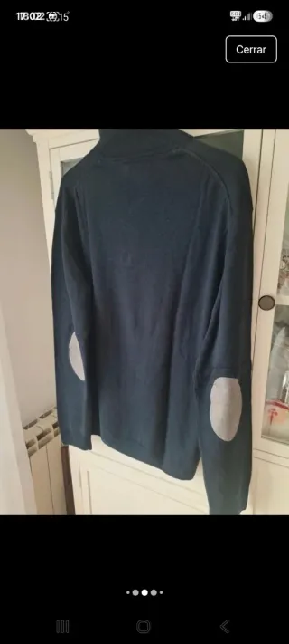 Jersey azul marino de cuello alto