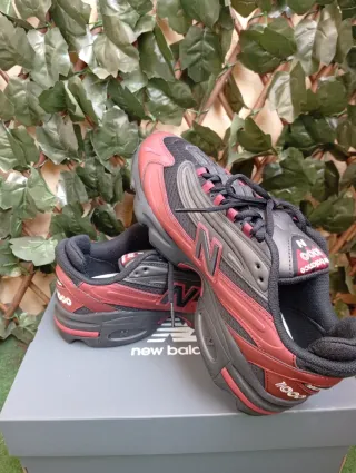 Zapatillas New Balance 1000 Negras y Rojas