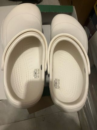 Zuecos Crocs blancos nuevos talla 47