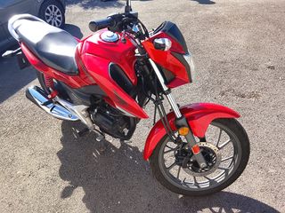 Honda CB125F Naked Roja
