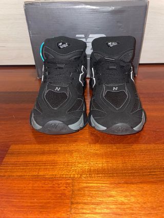 New Balance 9060 - Negras/Gris - 44