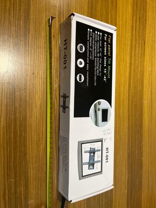 Prodotto nuovo, mai usato. Staffa parete per TV 15