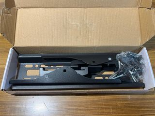 Prodotto nuovo, mai usato. Staffa parete per TV 15