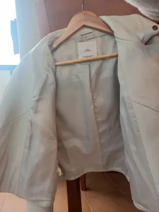 Cazadora Piel Beige Mango Talla L.