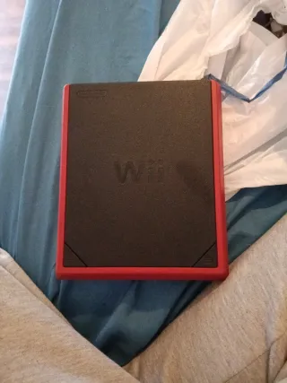 Nintendo Wii Mini Rossa