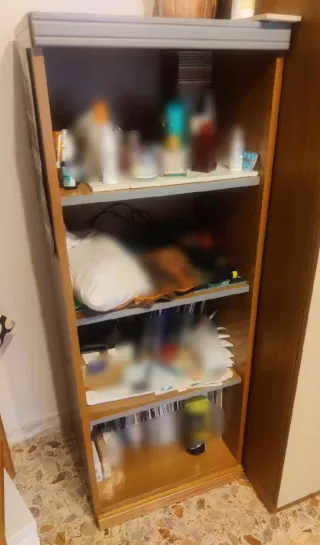 Libreria a giorno in legno