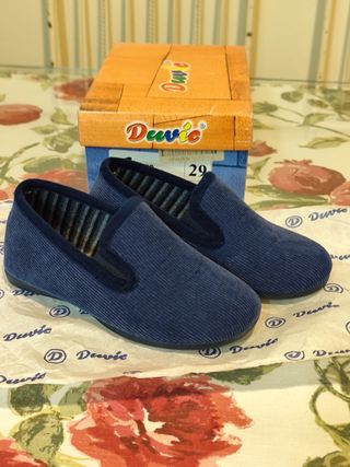 Zapatillas casa niño/niña talla 29