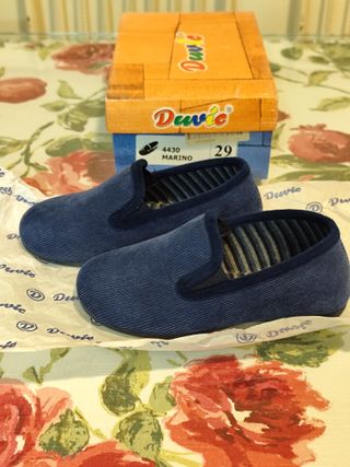 Zapatillas casa niño/niña talla 29