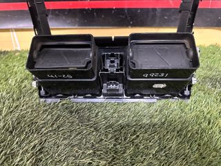 CAJARELE-PALANCA-GUANTERA VOLKSWAGEN TOURAN 1T2