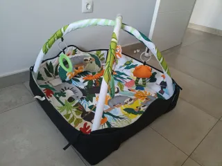 Manta de actividades para bebé