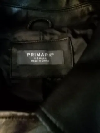 Chaqueta imitación cuero negra