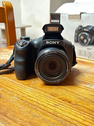 OPORTUNIDAD! Cámara Sony Cyber-shot DSC-H300 Negra