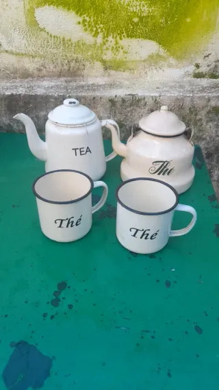 Set Metallo Smaltato Vintage Tè e Caffè