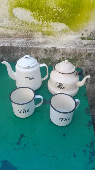 Set Metallo Smaltato Vintage Tè e Caffè