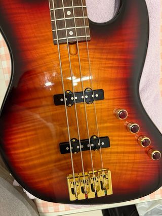 Bajo Pensa Custom 4 FMT Como Nuevo