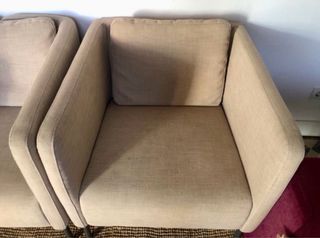 Butaca IKEA cuadrada patas metálicas