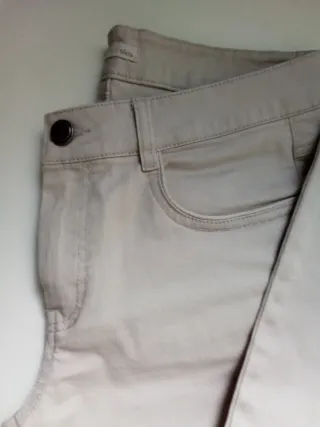 Pantalón pitillo Sfera beige