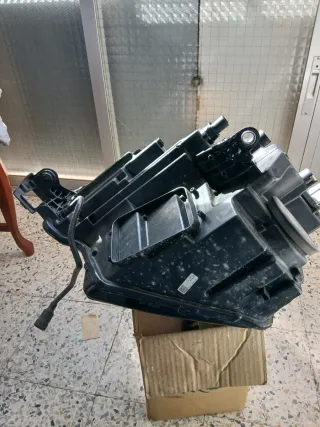 Faro delantero derecho Skoda Karoq 2024