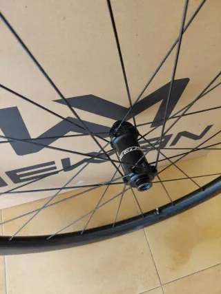 Ruedas de carbono Speexids Quatro. Freno disco.