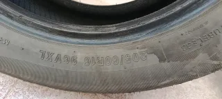 Neumáticos 205/60/16
