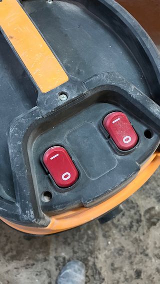 Aspirador Industrial AYERBE 2000W 2 Motores