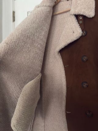 Abrigo Zara forrado de borreguito