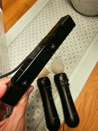 Pack PS4 Pro + PsVR + MoveControllers+Camara