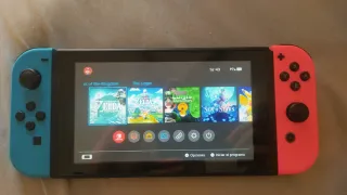 Nintendo Switch + Amplio catálogo digital