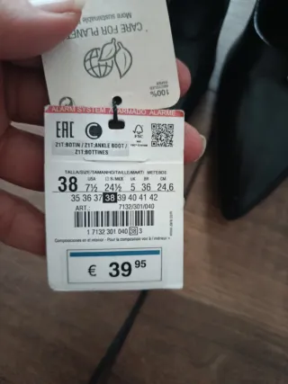 Botines Zara con cremallera frontal