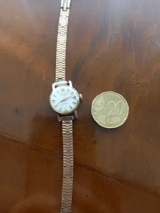 Reloj Festina Mujer Dorado y Blanco.vintage.