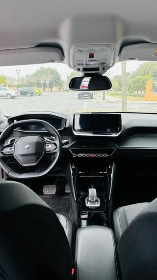 Peugeot 2008 2021