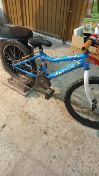 Bicicleta infantil azul MITICAL