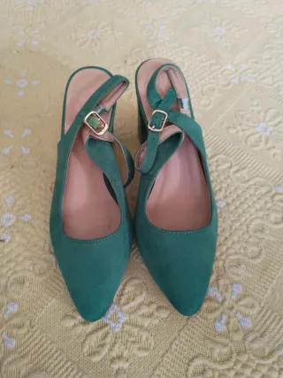 Zapatos de tacón verde