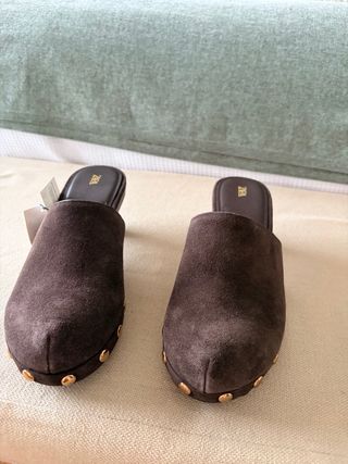 Zuecos tacón kitten serraje marrón T39