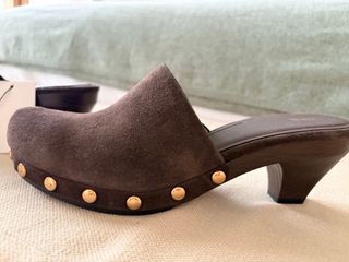 Zuecos tacón kitten serraje marrón T39