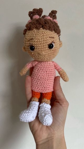 Muñeca crochet Nina