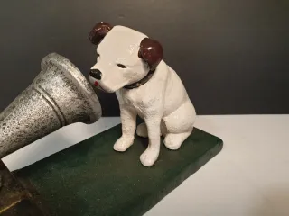 Figura Nipper de Hierro Fundido