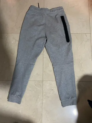 Pantalón Nike Tech Gris Niño