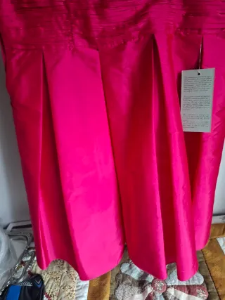 Falda fiesta rosa fucsia sin estrenar