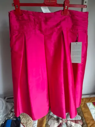 Falda fiesta rosa fucsia sin estrenar