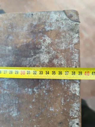 Antigua maleta de madera