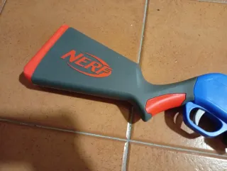 Escopeta Nerf Azul y Roja