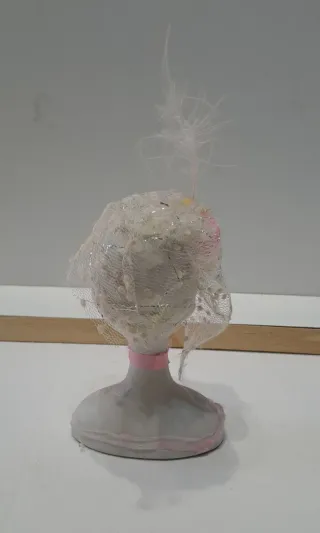 Busto bambola in ceramica