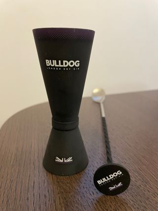 Jigger e Bar Spoon Bulldog London Dry Gin