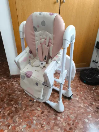 Trona de bebé kinderkraft abatible.