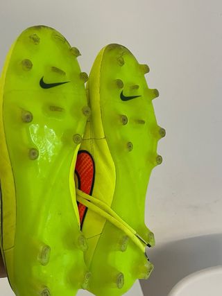 Botas de fútbol Nike Tiempo. Piel Talla 45