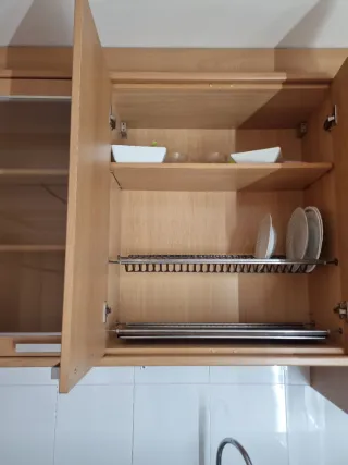 Cocina modular madera y cristal