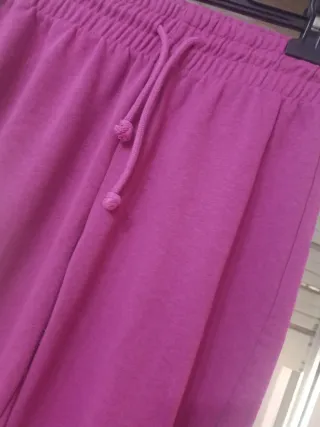 Pantalón de chándal en rosa verde o rojo