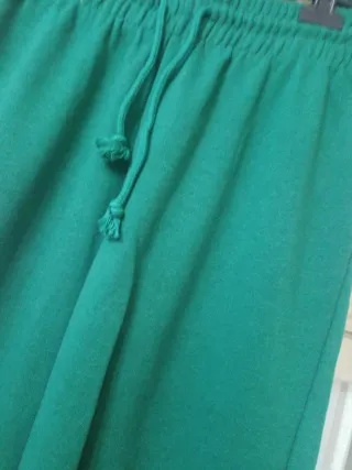 Pantalón de chándal en rosa verde o rojo